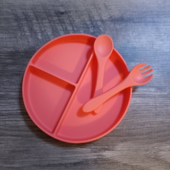 3 piece Suction Silicone Dinner Plate, Spoon & Fork Set, Dinner Plate Divider - Picture 1 of 16